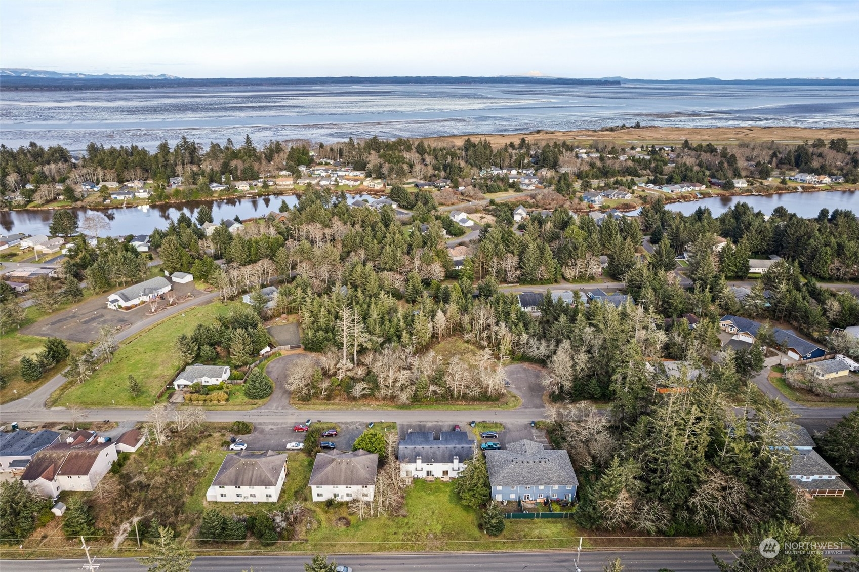 665 Sunset Avenue Property Photo 39