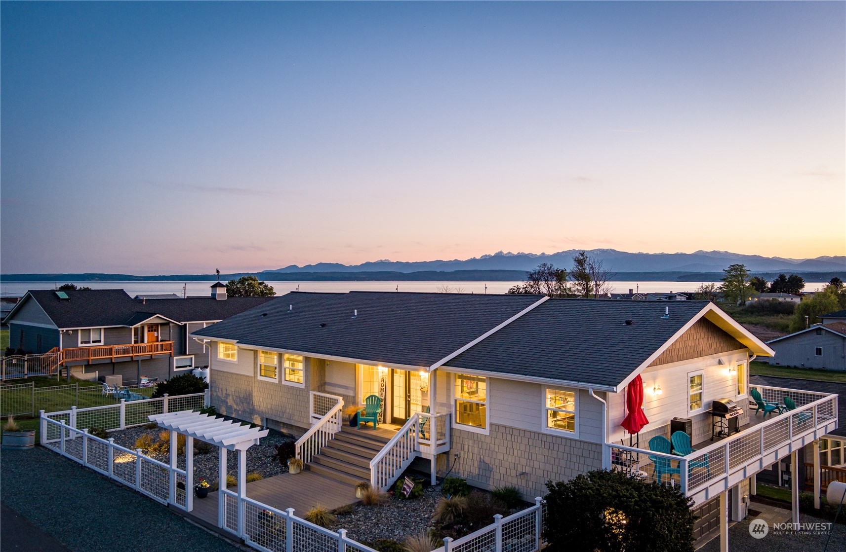 246 Lighthouse Way Property Photo 1