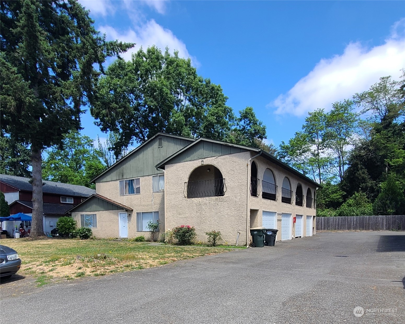 6114 Glen Mary Lane A-d Property Photo 2