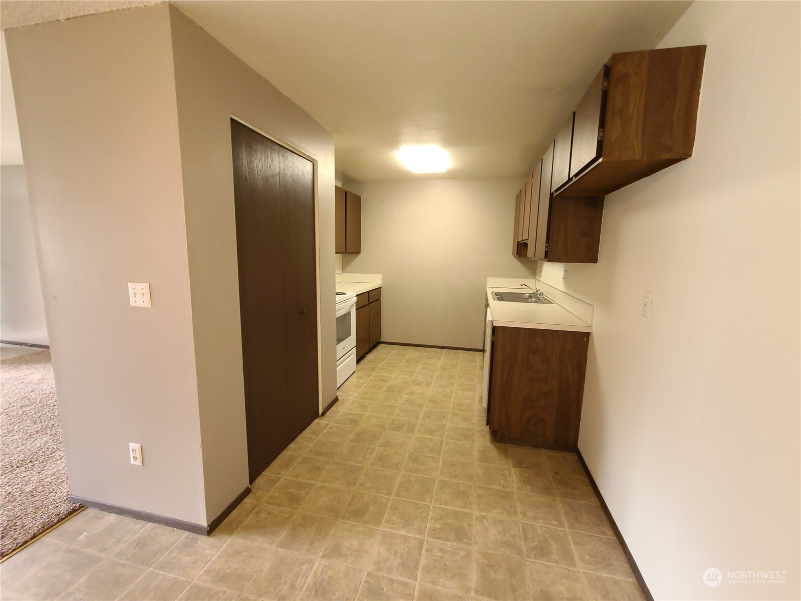 6114 Glen Mary Lane A-d Property Photo 13