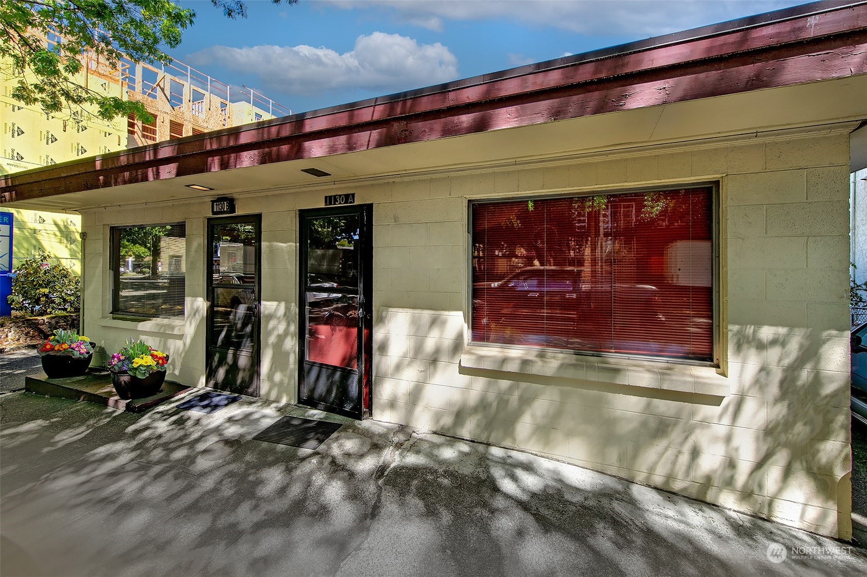 1130 1132 Nw Market Street Property Photo 1