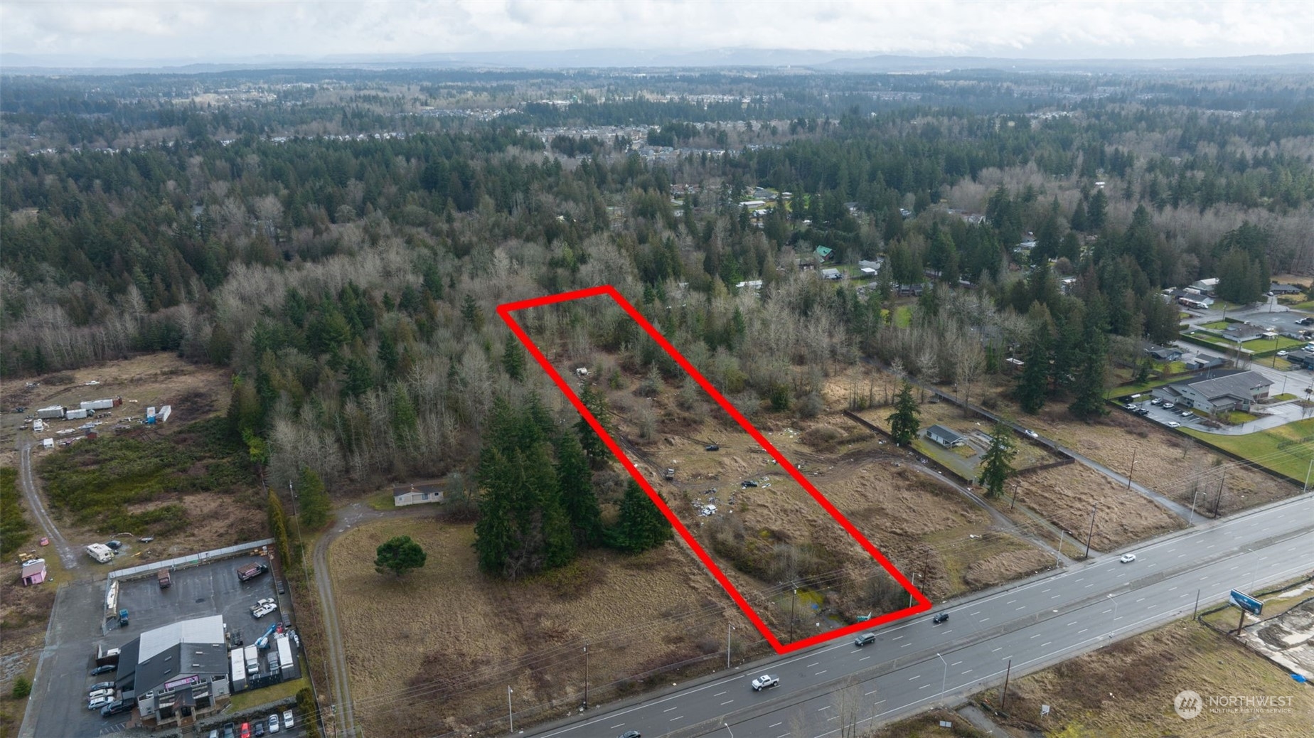 13305 Canyon Road Property Photo 4