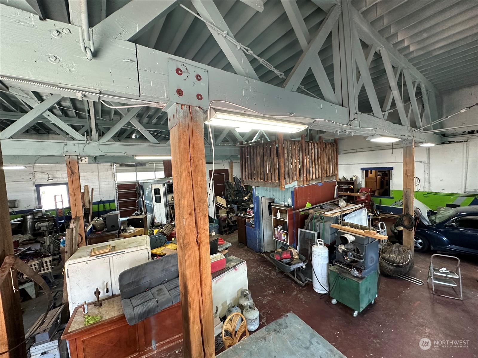 354 E State Street Property Photo 12