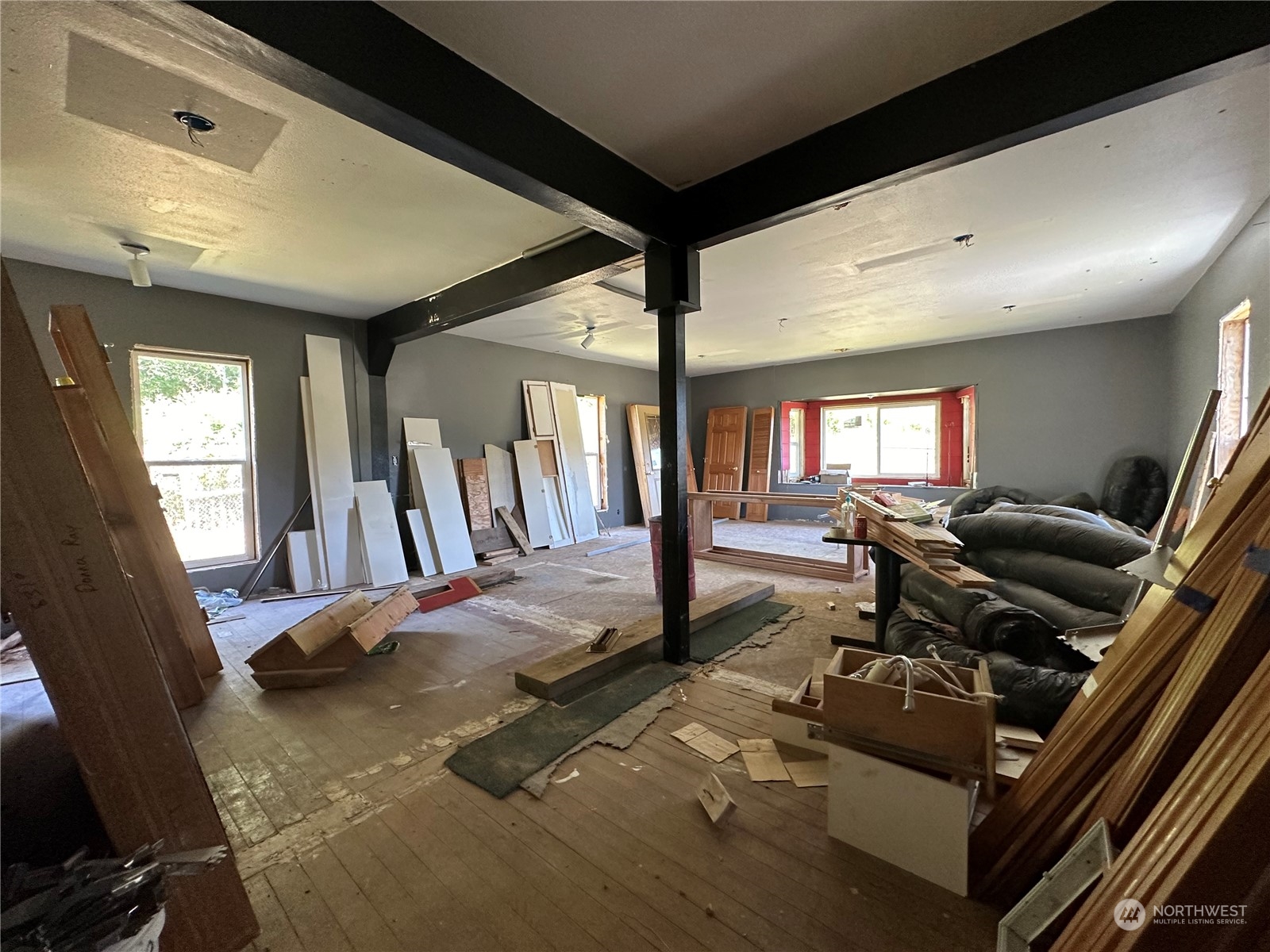 354 E State Street Property Photo 18