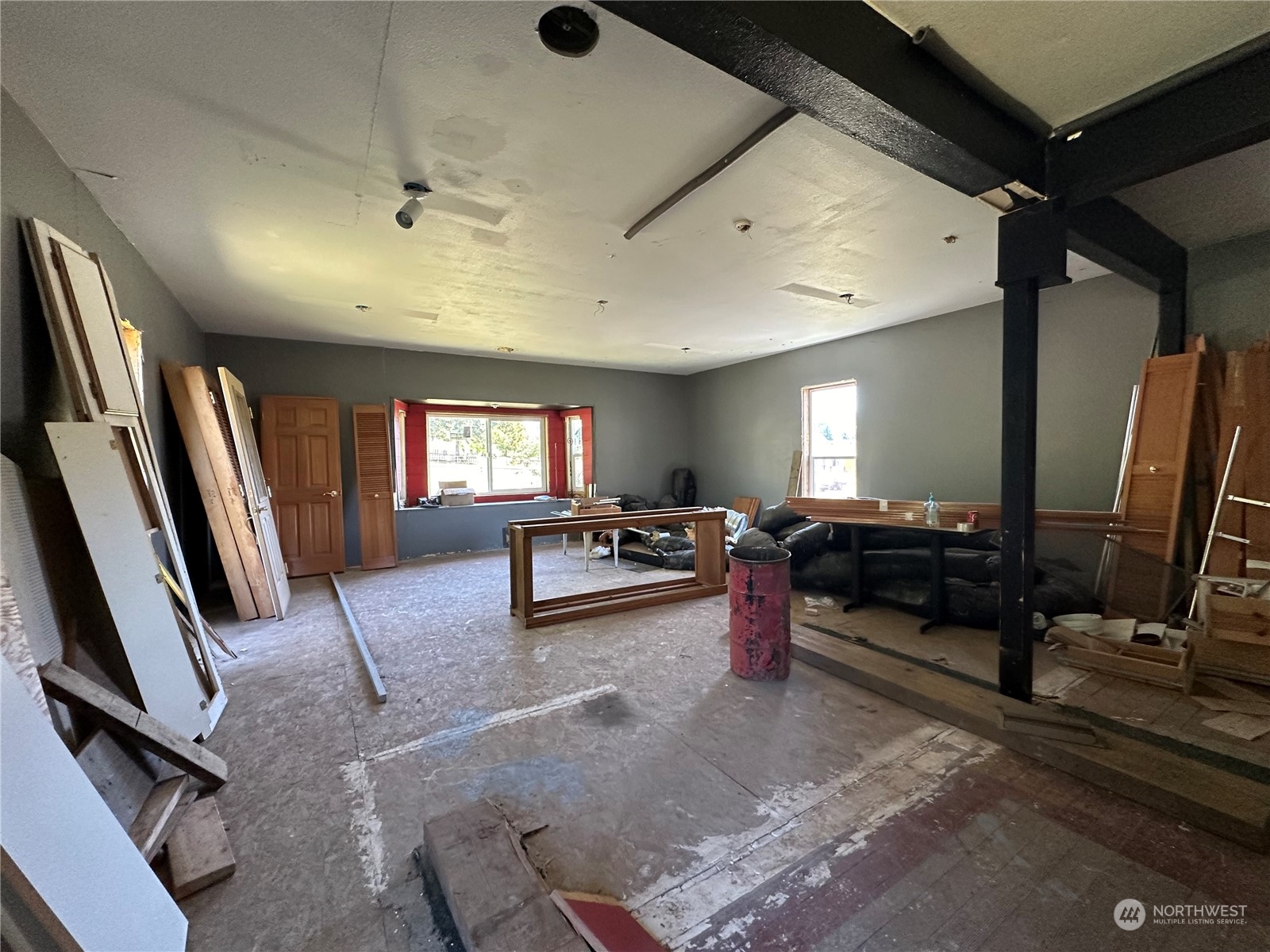 354 E State Street Property Photo 20