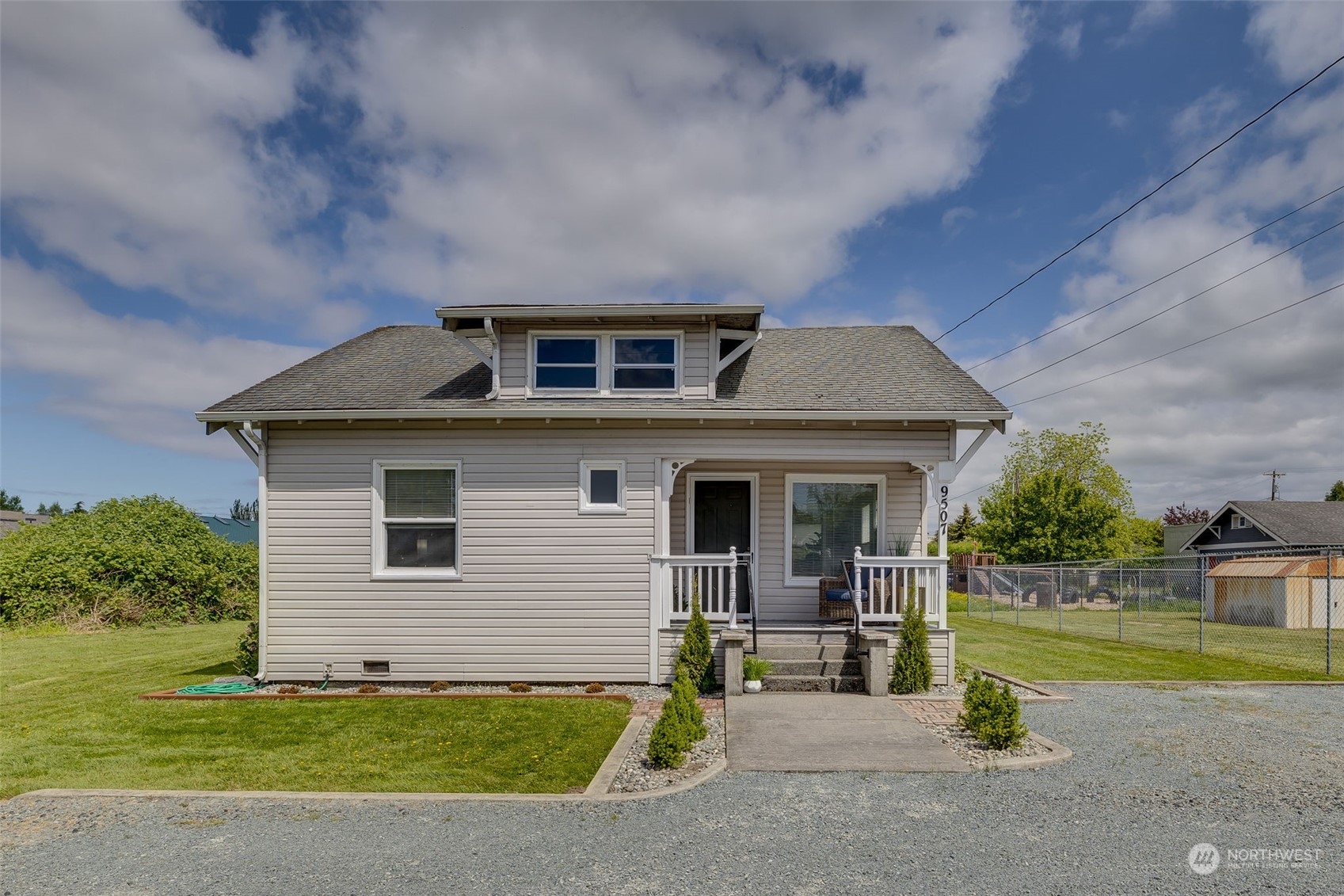 9507 269th Place Property Photo 1