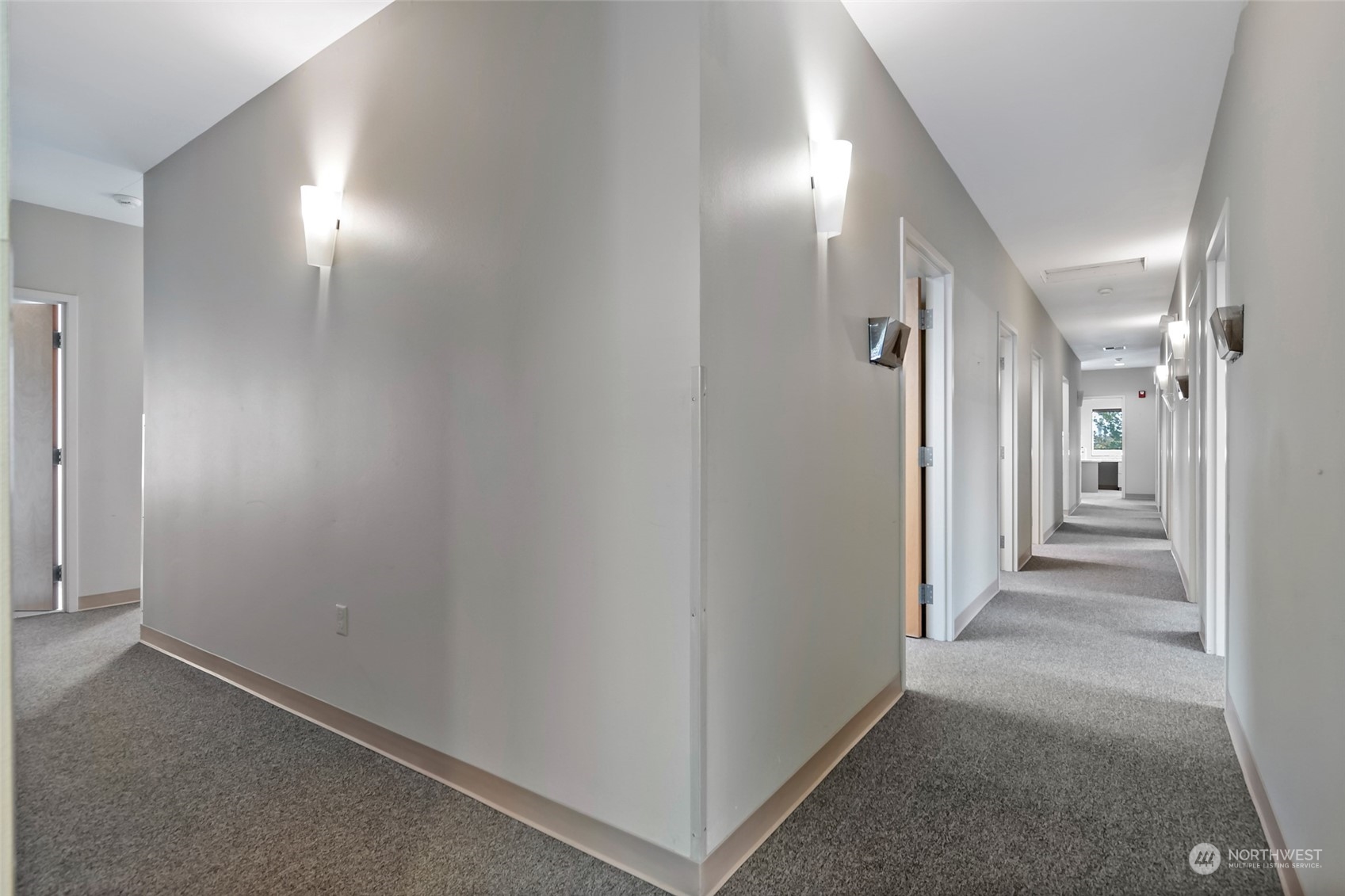 380 Se Barrington Drive Property Photo 13