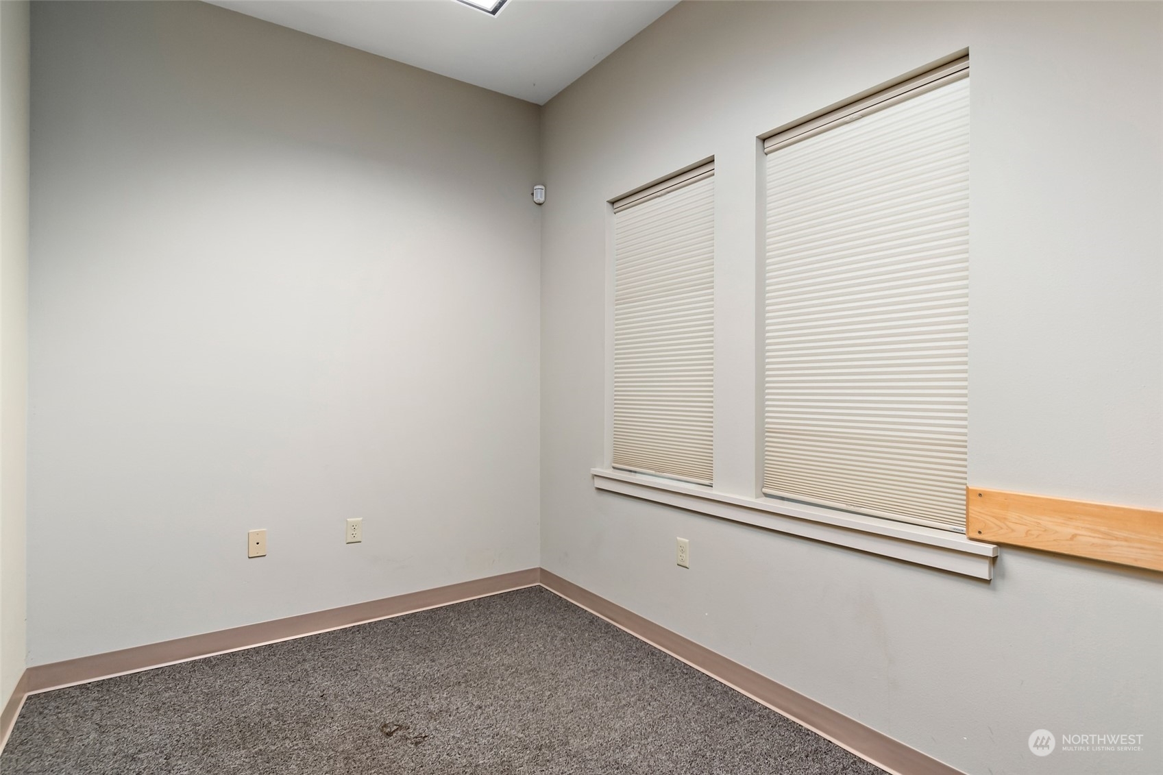 380 Se Barrington Drive Property Photo 14