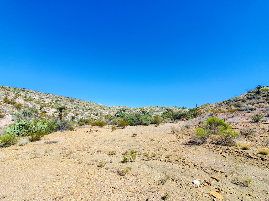 26319 Private Rd Property Photo 14