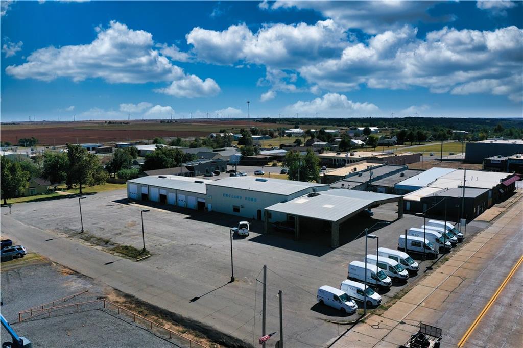 111 N Broadway Street Property Photo
