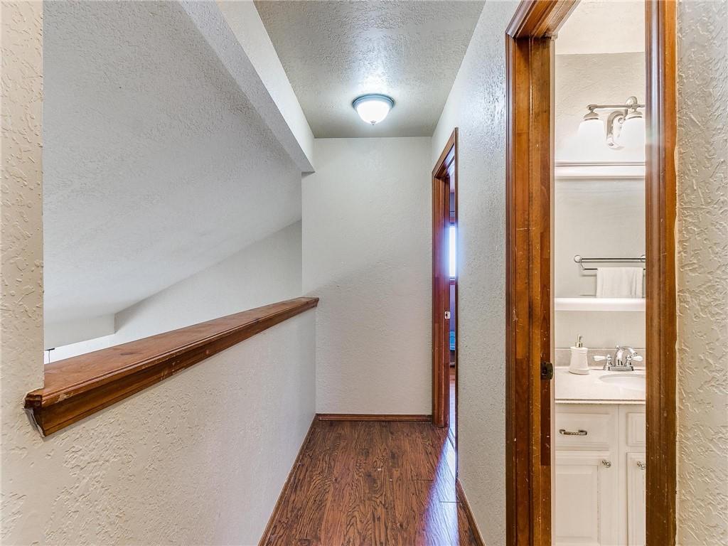 1900 Dena Drive Property Photo 19