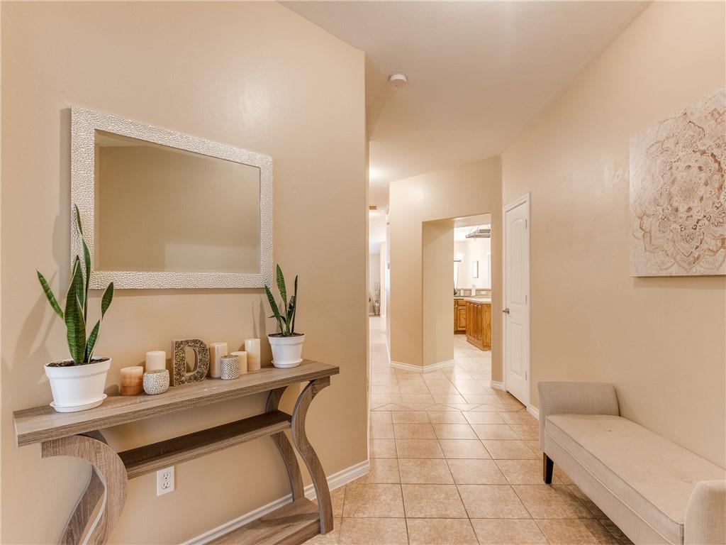 2213 Nw 194th Terrace Property Photo 3