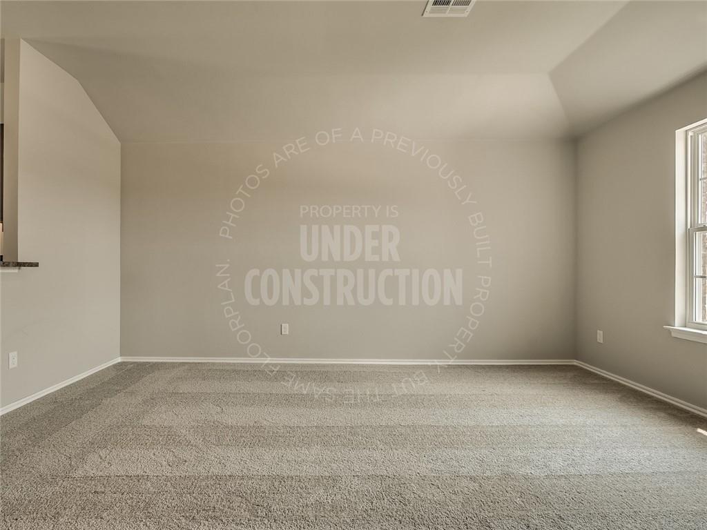 1441 Dustin Drive Property Photo 6