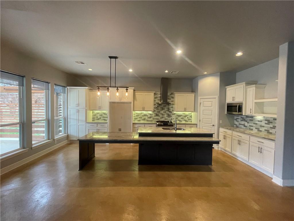 9019 Bergamo Boulevard Property Photo 7