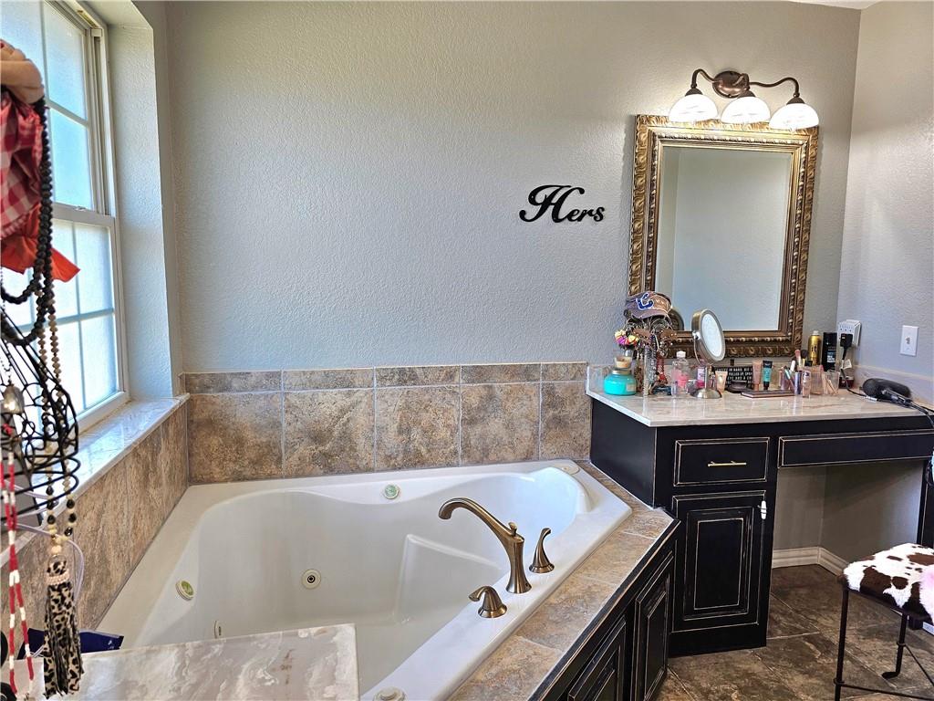 940755 S 3500 Road Property Photo 29