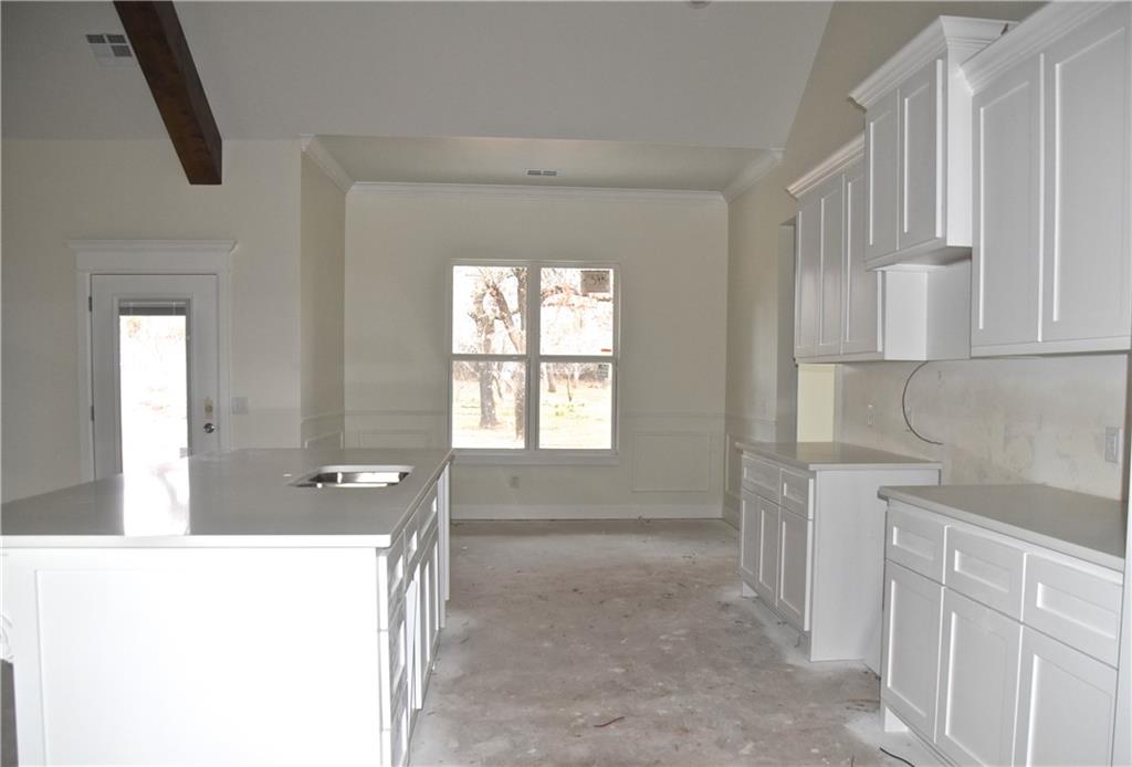 2405 Gina Court Property Photo 15