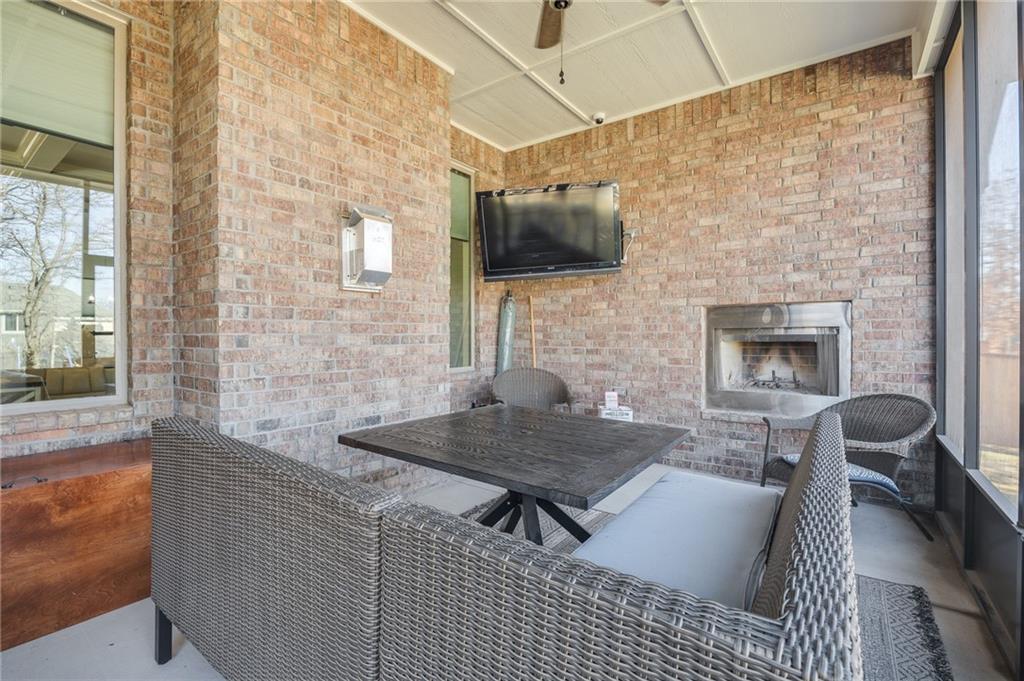 4933 Sunspear Drive Property Photo 29