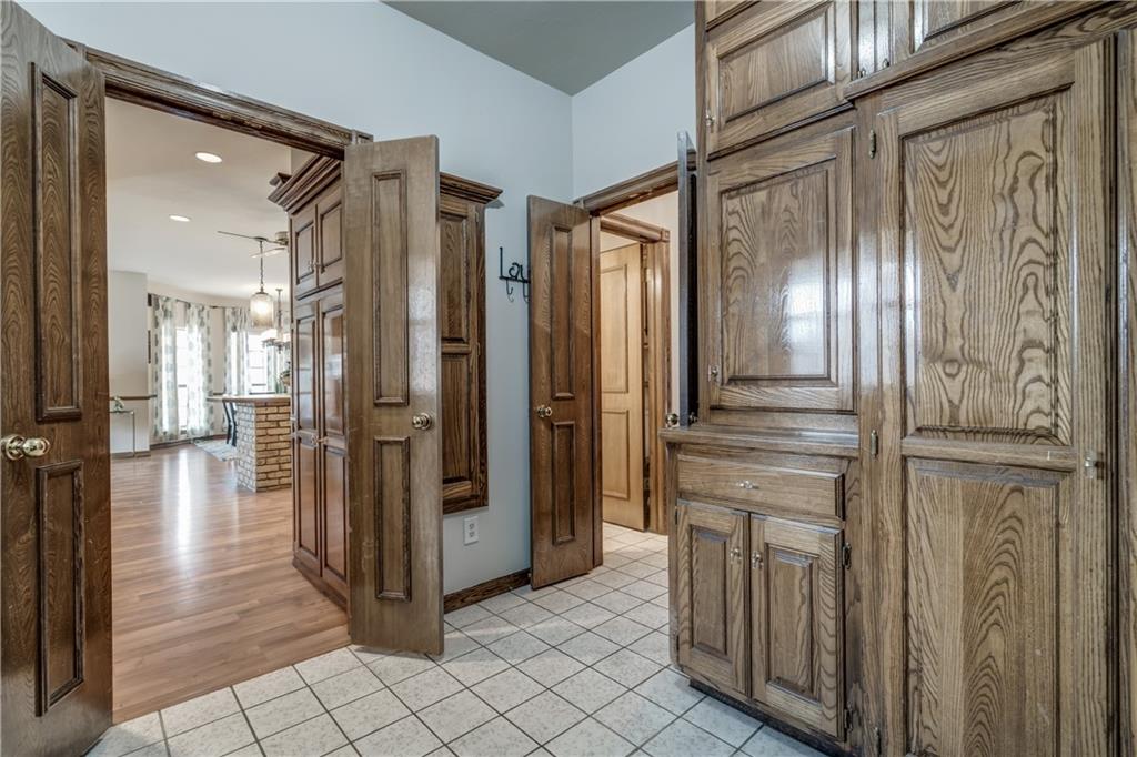 1421 Spring Creek Drive Property Photo 22