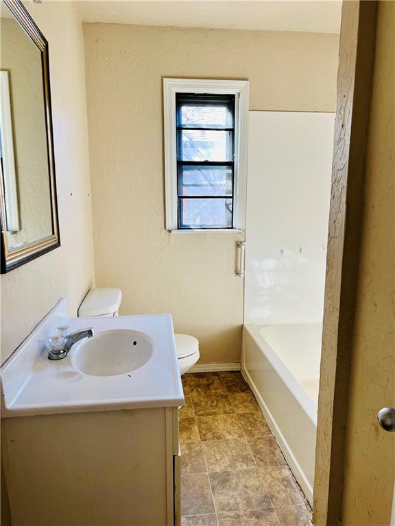 1213 N Crain Street Property Photo 7
