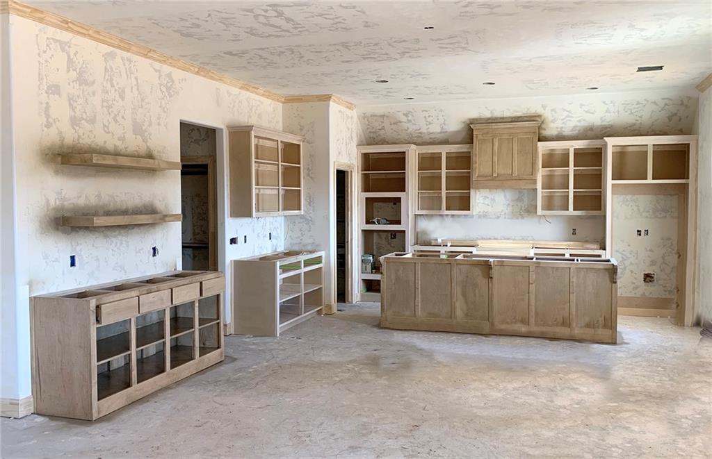 8808 Beechgrove Drive Property Photo 4