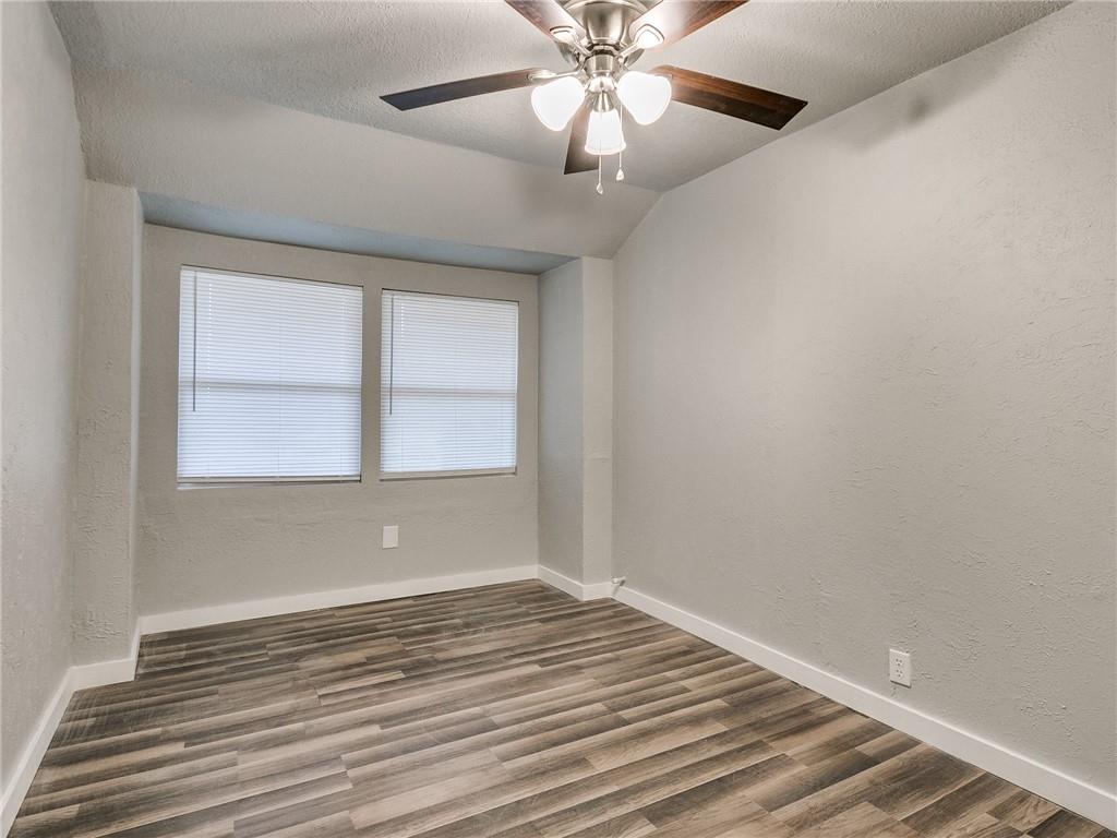 2812 N Henney Road Property Photo 10