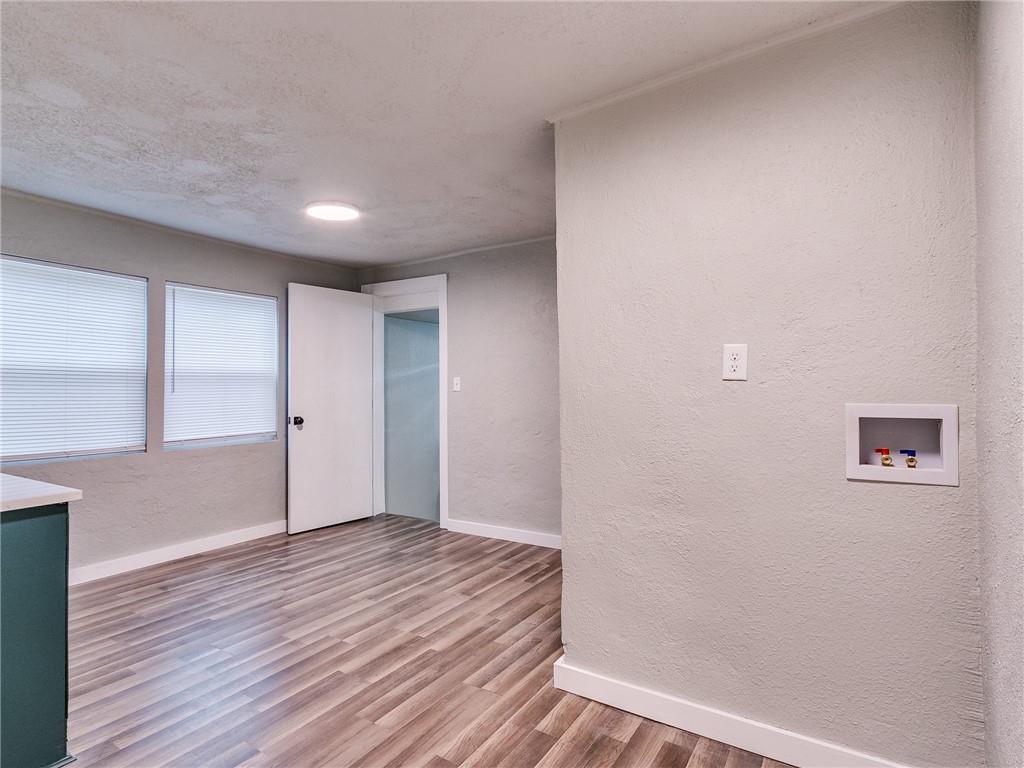 2812 N Henney Road Property Photo 28