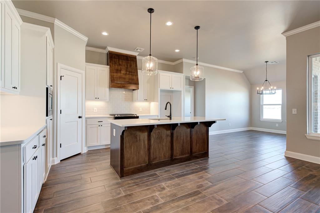 18449 Austin Place Property Photo 13