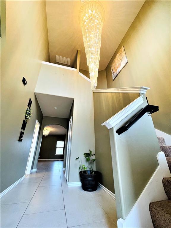 2429 Dora Place Property Photo 4