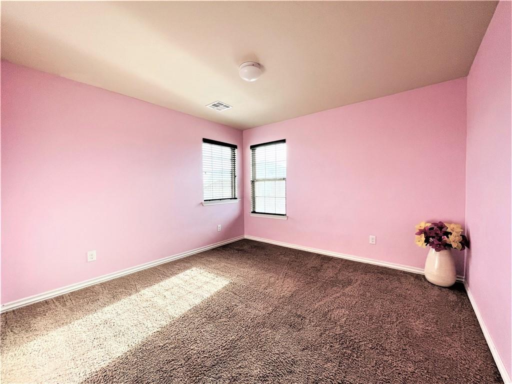 2429 Dora Place Property Photo 12