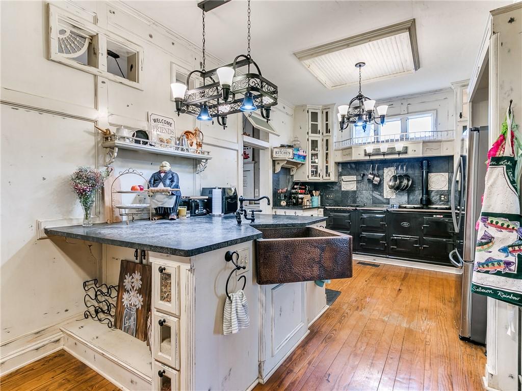 506 S Evans Avenue Property Photo 16