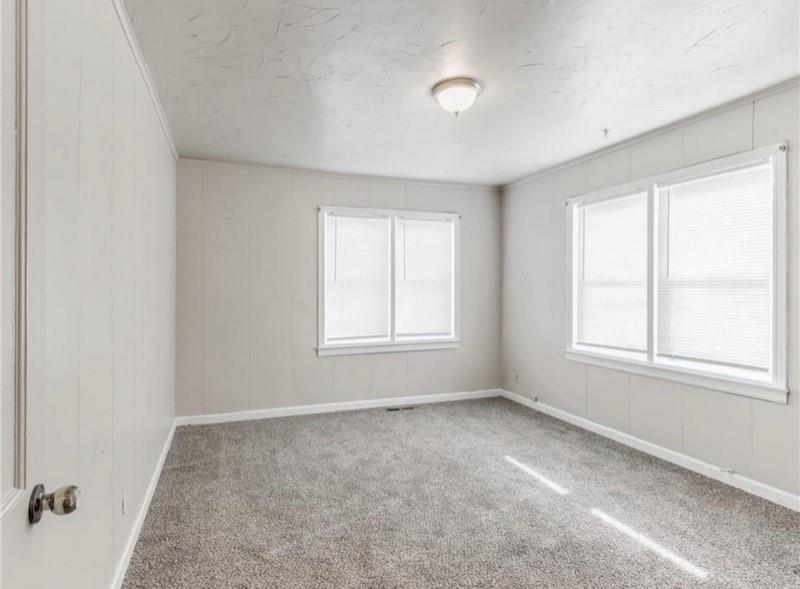 1428 N Market Avenue Property Photo 8
