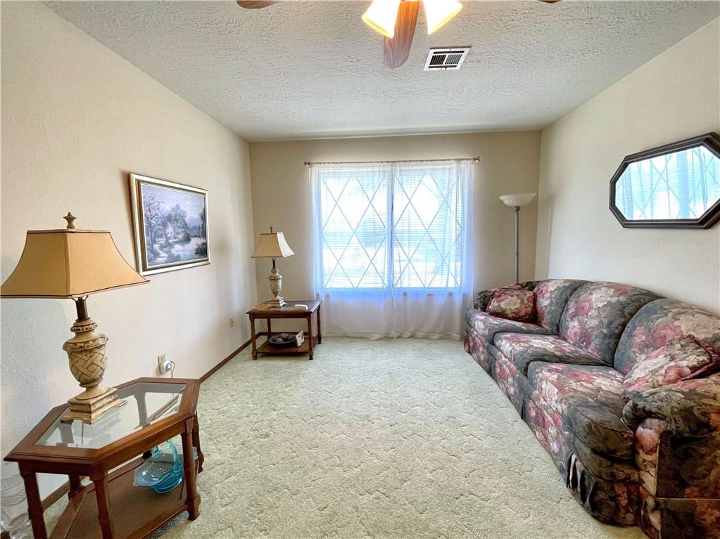 832 Wilshire Terrace Property Photo 6