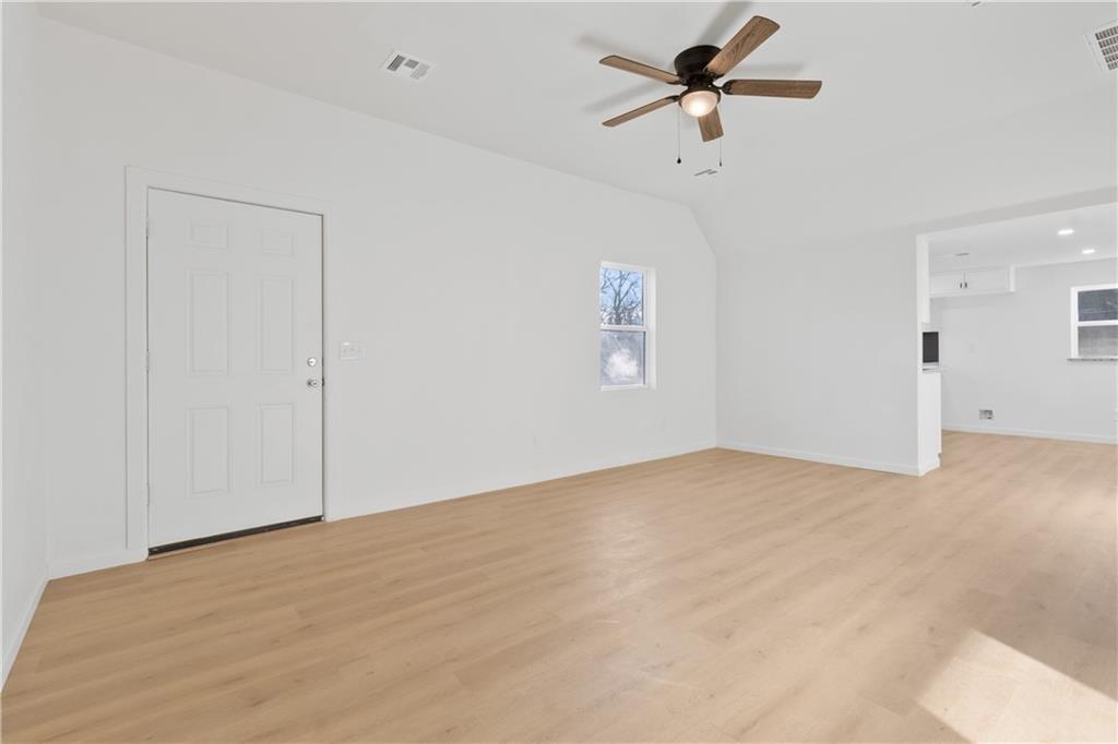 1423 E Harrison Avenue Property Photo 9