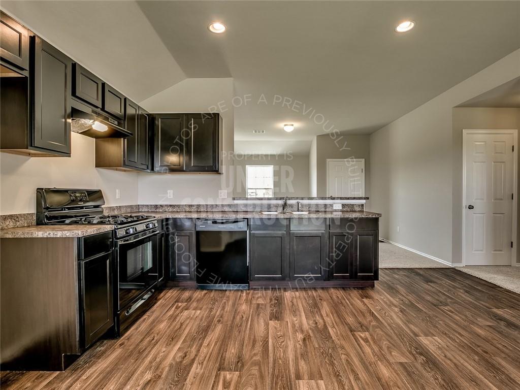 11640 Nw 95 Street Property Photo 8