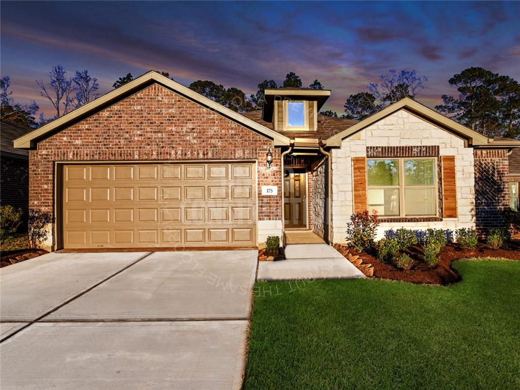 1225 Chuck Wagon Drive Property Photo 4