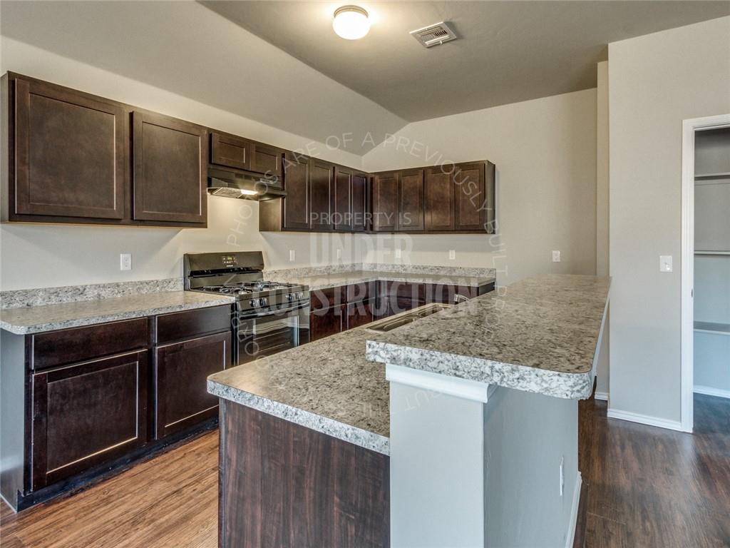 1226 Chuck Wagon Drive Property Photo 12
