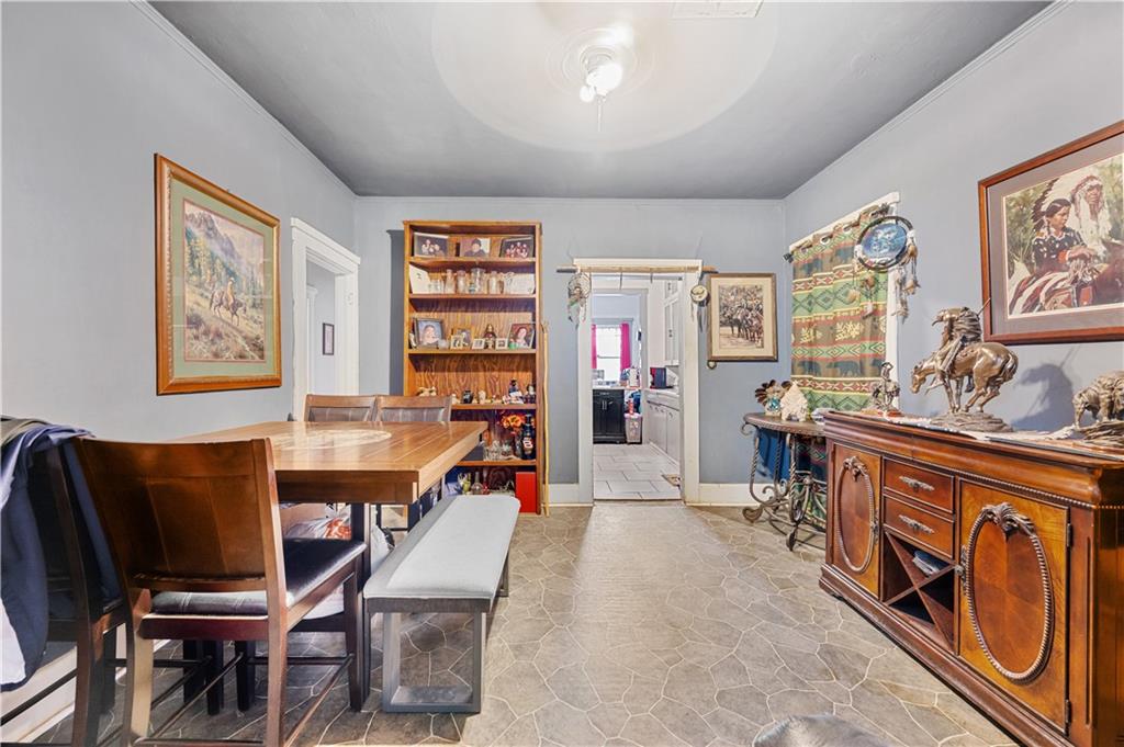 1633 Birch Street Property Photo 8