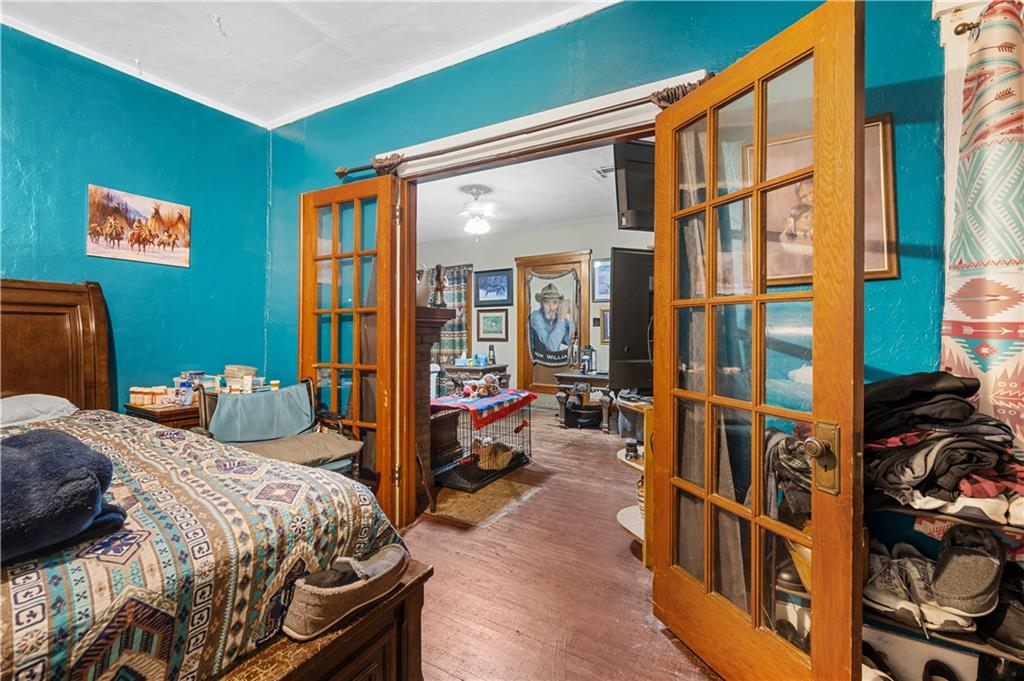 1633 Birch Street Property Photo 11