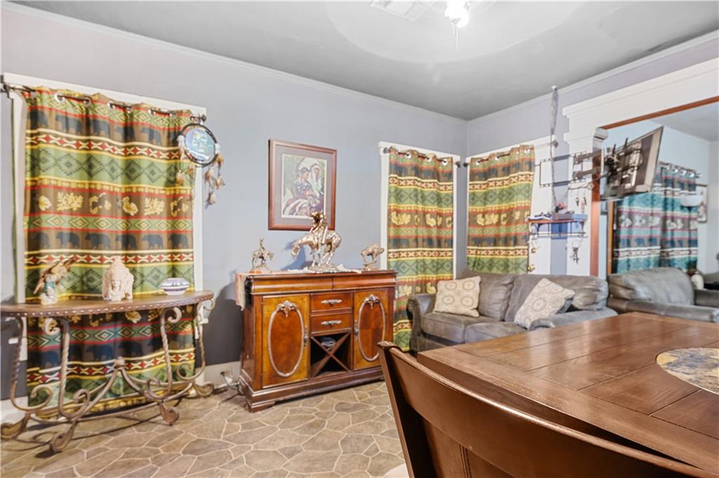 1633 Birch Street Property Photo 12