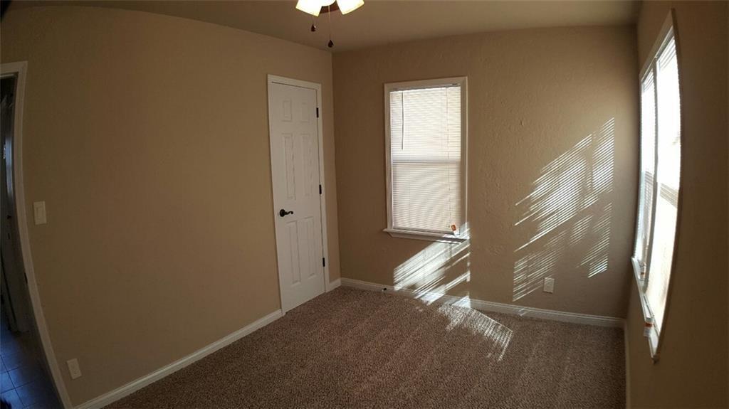 105 E Rickenbacker Drive Property Photo 9