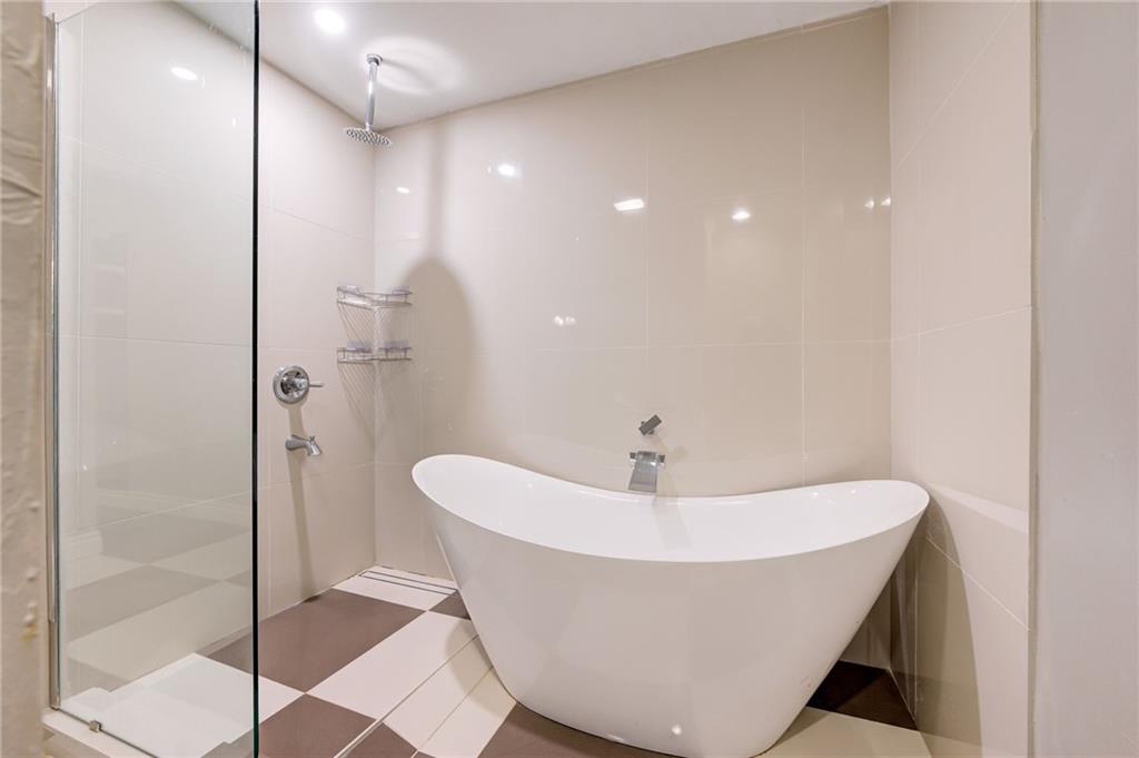 1508 Glenbrook Drive 1510 Property Photo 35