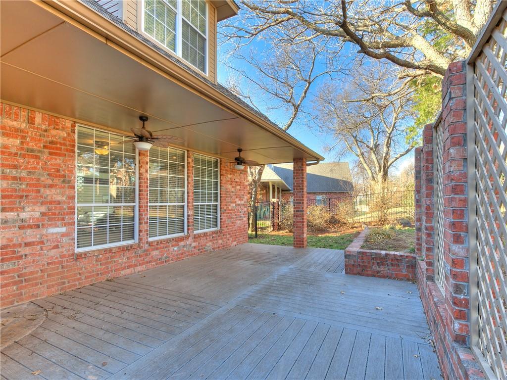409 Autumnwood Court Property Photo 28