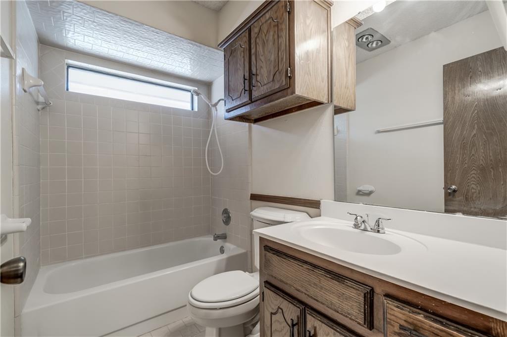 2608 Summerfield Drive Property Photo 37