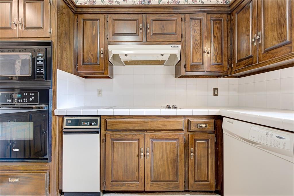 700 Rock Hollow Road Property Photo 13