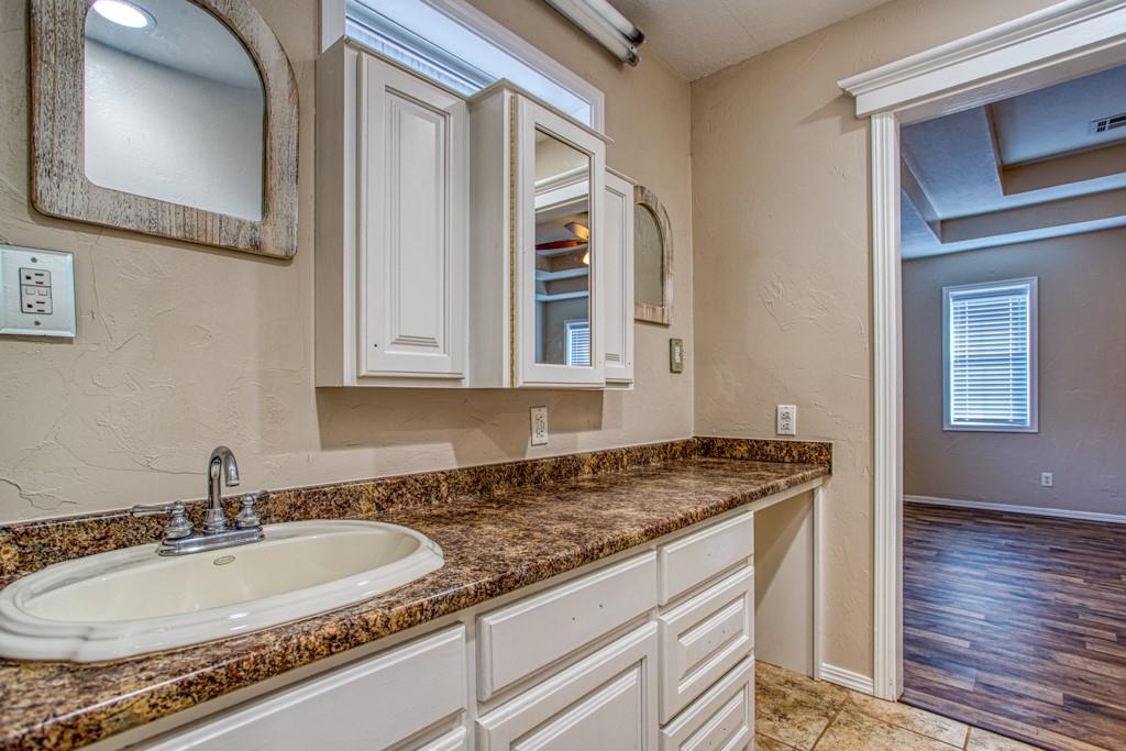 13788 N 2860 Road Property Photo 27