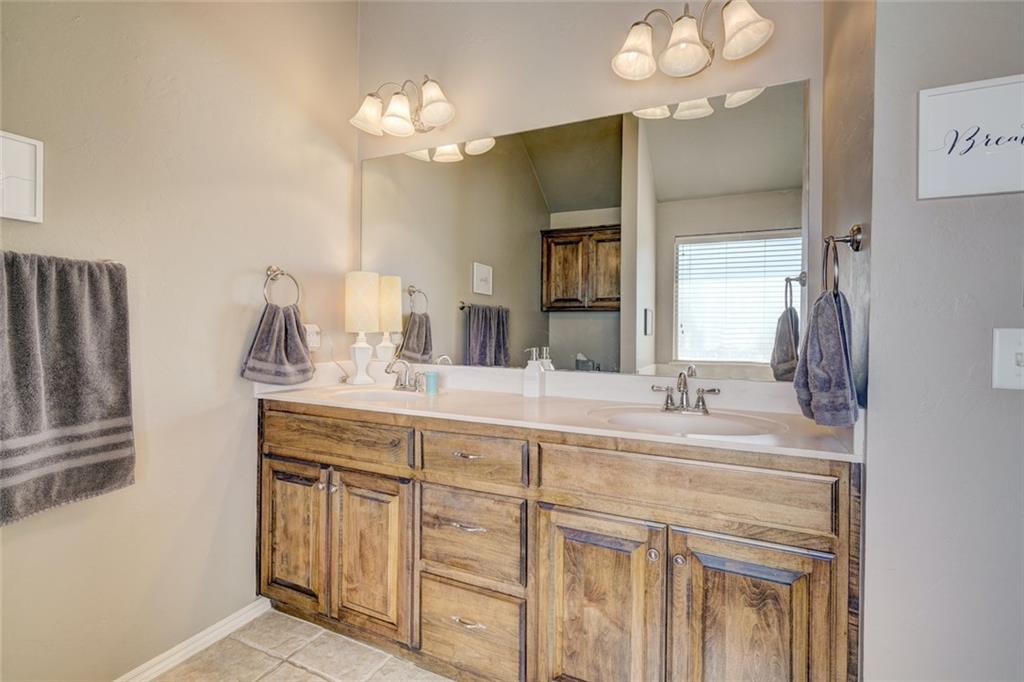 17016 Woodvine Drive Property Photo 26