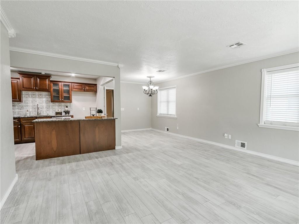 9801 Ridgeview Drive Property Photo 3