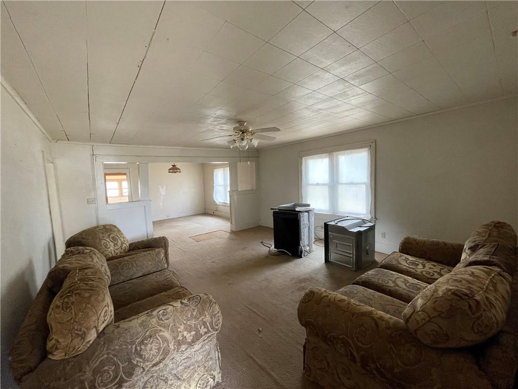 1329 Haskell Avenue Property Photo 4
