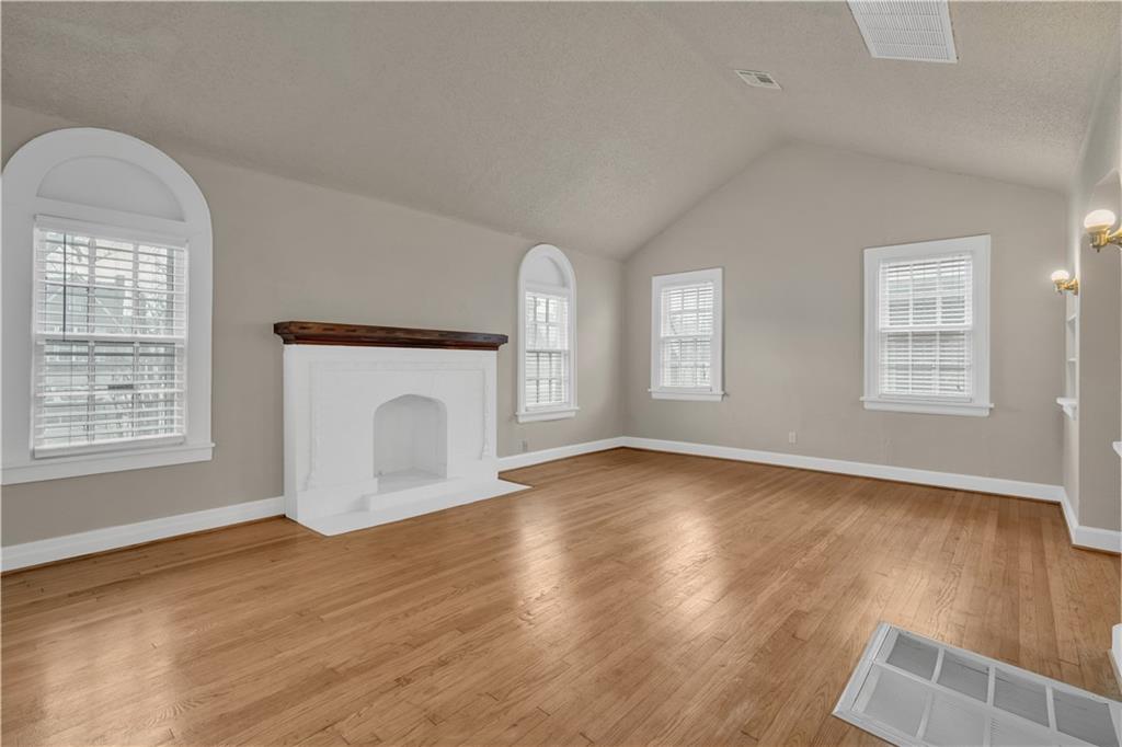 937 Ne 20th Street Property Photo 4