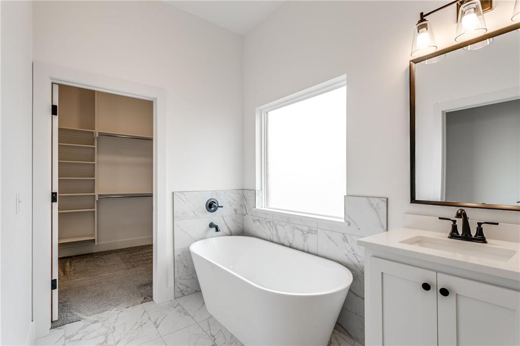 7495 Avondale Lane Property Photo 35